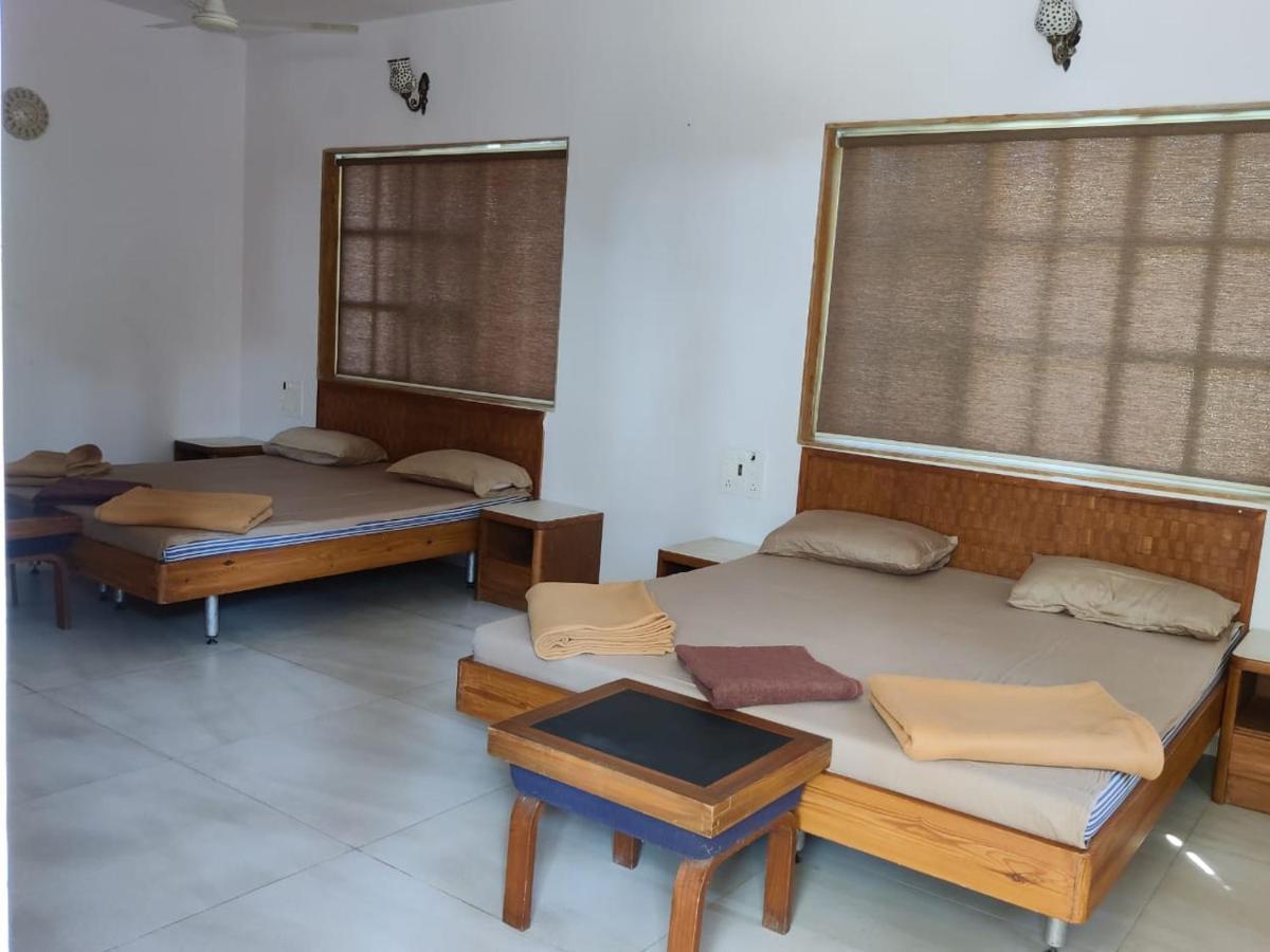 White House Beach Resort, Nagaon Exterior photo